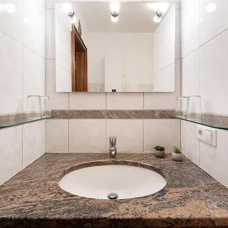 Apartament Haus Raketin Butt Rettin